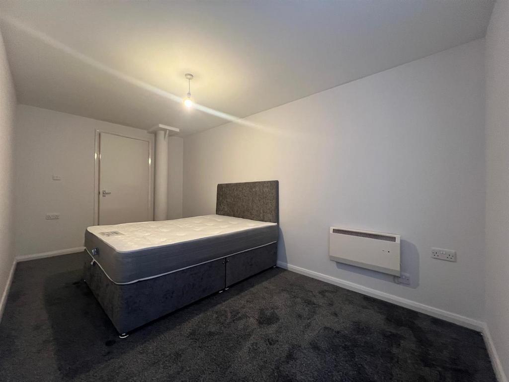  Bedroom. .jpg