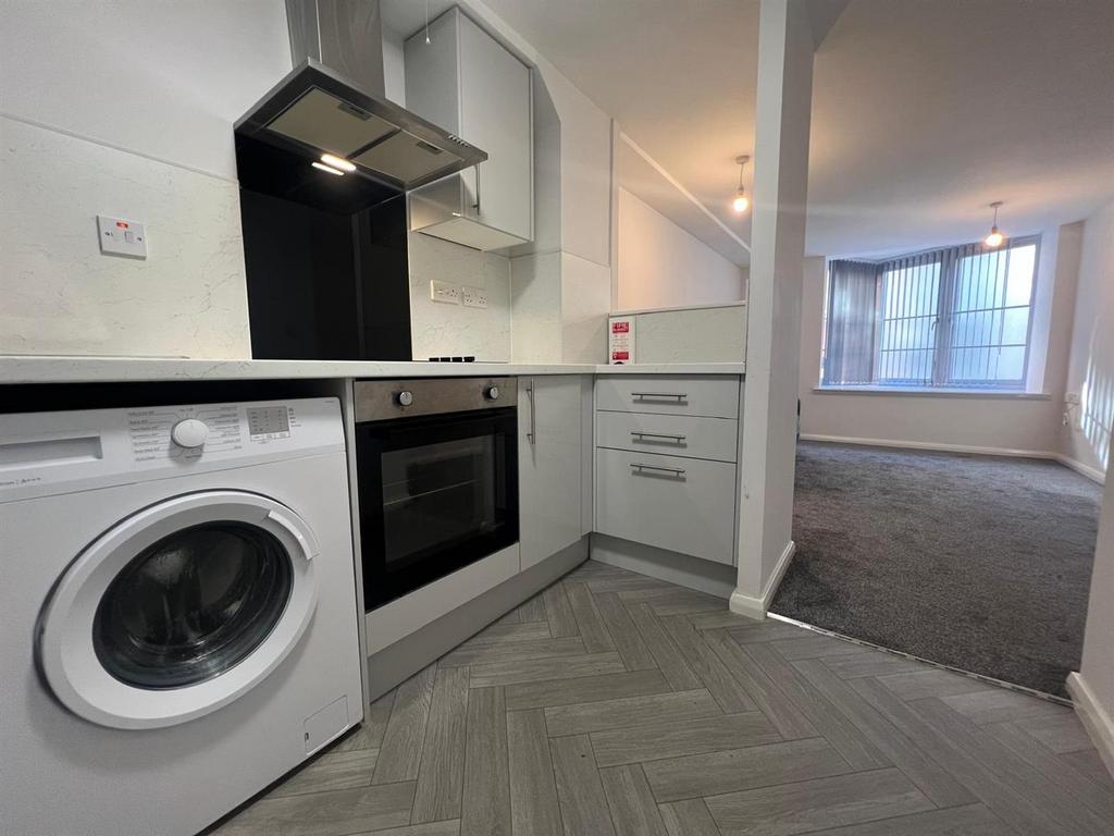   Kitchen:Livingroom.jpg