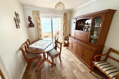 undefined, Stancombe Park, Westlea, Swindon