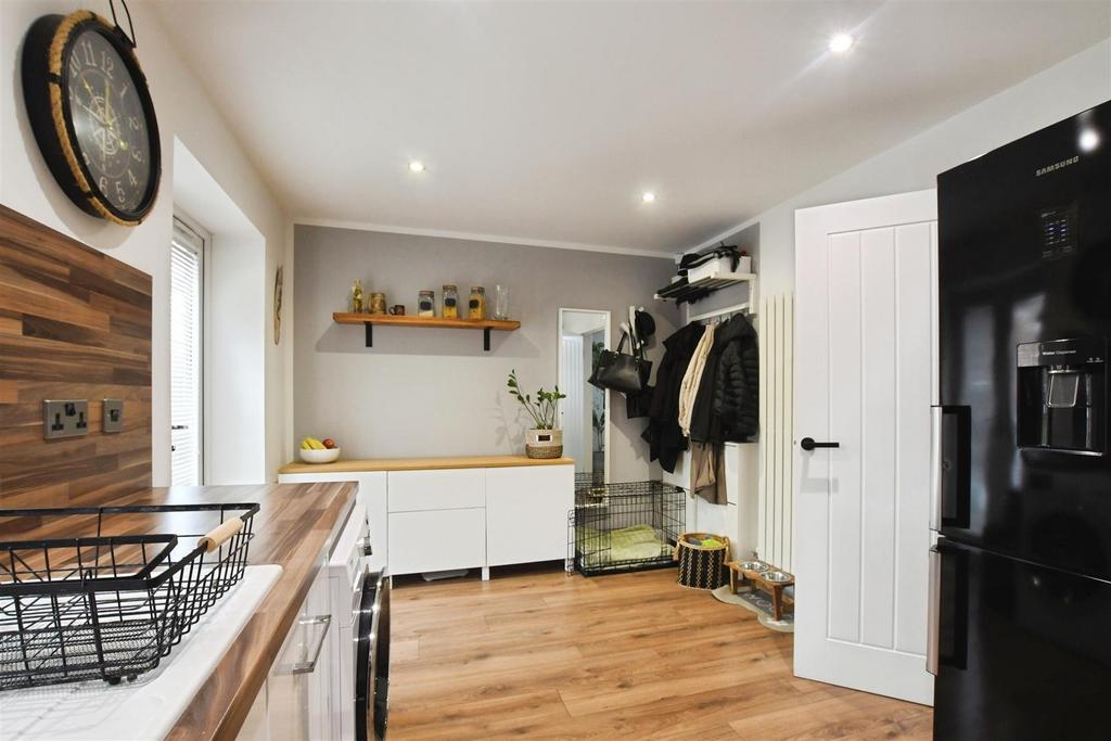 Fitted Kitchen