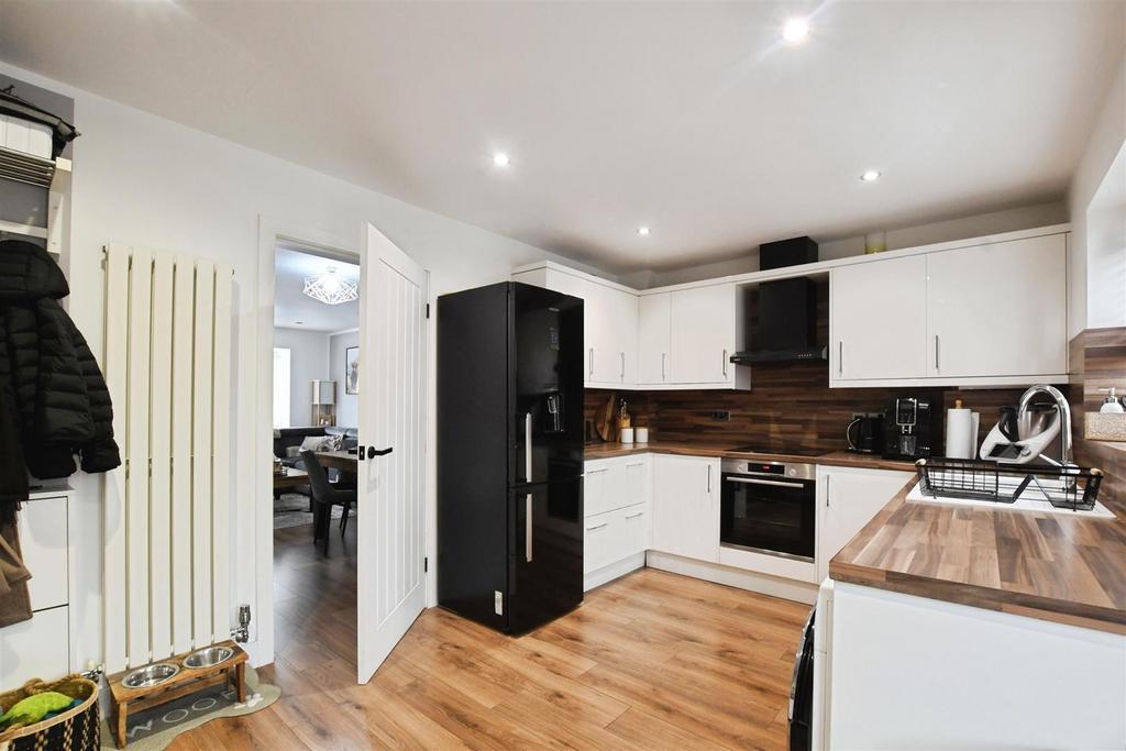 Fitted Kitchen
