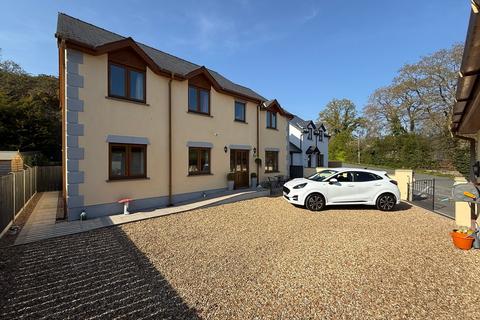 4 bedroom detached house for sale, Cenarth , Newcastle Emlyn, SA38