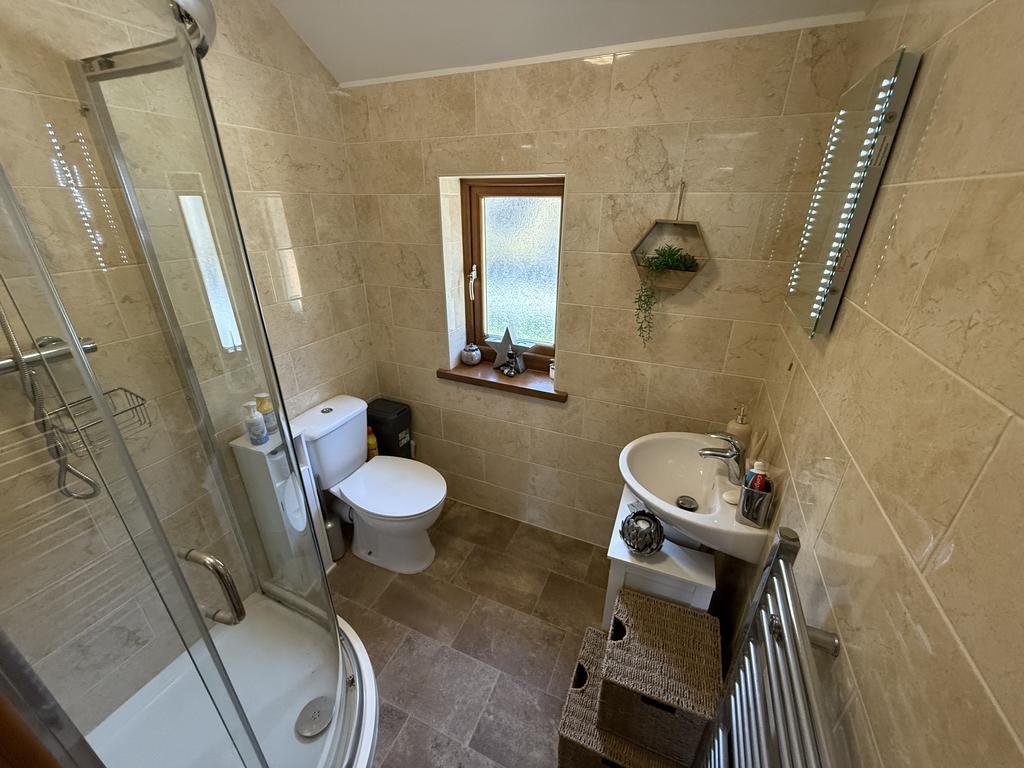 En Suite Shower Room