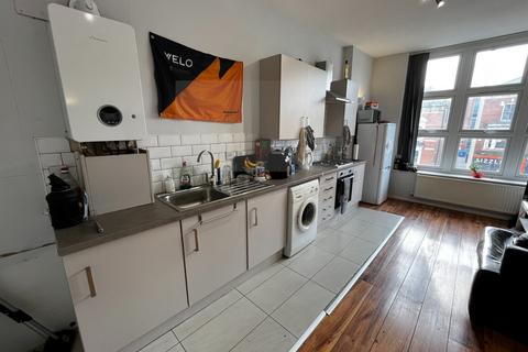2 bedroom apartment to rent, London Road, Leicester LE2