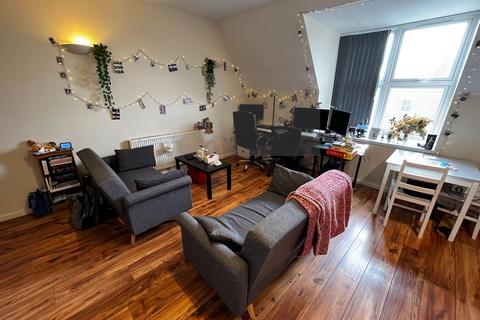 2 bedroom apartment to rent, London Road, Leicester LE2