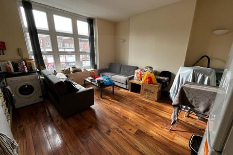 2 bedroom apartment to rent, London Road, Leicester LE2