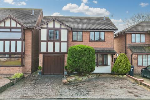 4 bedroom detached house for sale, Farmleigh Drive, Crewe, CW1