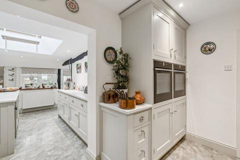 4 bedroom detached house for sale, Lower Road, Breachwood Green, Hitchin, SG4
