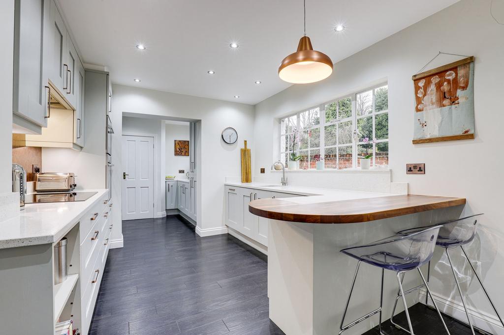 Kitchen / Utility Area