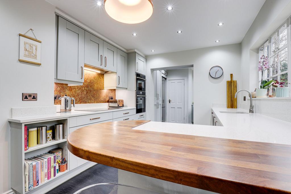 Kitchen / Utility Area