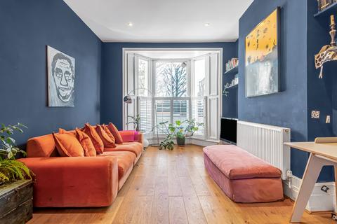 2 bedroom maisonette for sale, Berriman Road, Islington, London, N7