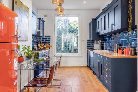 2 bedroom maisonette for sale, Berriman Road, Islington, London, N7