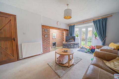 undefined, Dell Farm Close, Knowle, B93