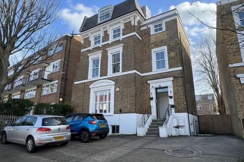 2 bedroom flat to rent, Wellington Gardens, London, SE7