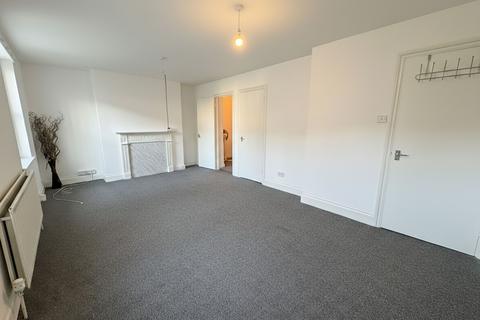 2 bedroom flat to rent, Wellington Gardens, London, SE7