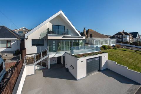4 bedroom detached bungalow for sale, Hampton Pier Avenue, Herne Bay