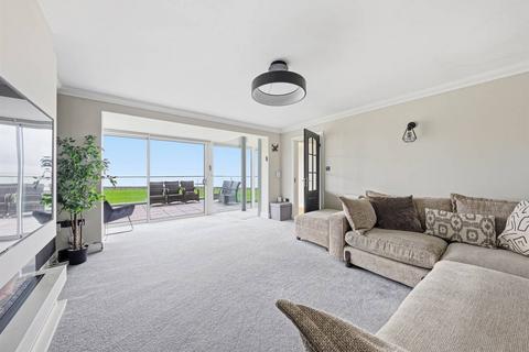 4 bedroom detached bungalow for sale, Hampton Pier Avenue, Herne Bay