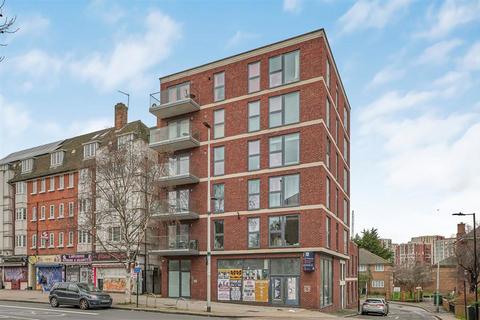 Wandsworth Road, London SW8