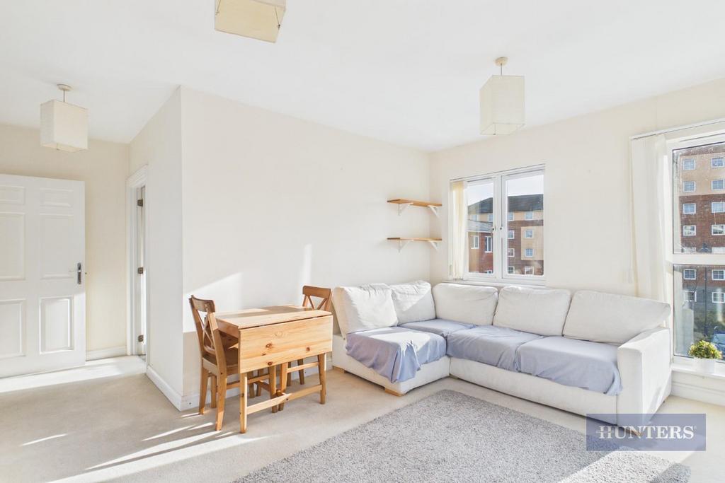 Apartment in Southampton, Eastern Docks, St Mary's - More