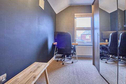 3 bedroom end of terrace house for sale, Druid Street, Hinckley