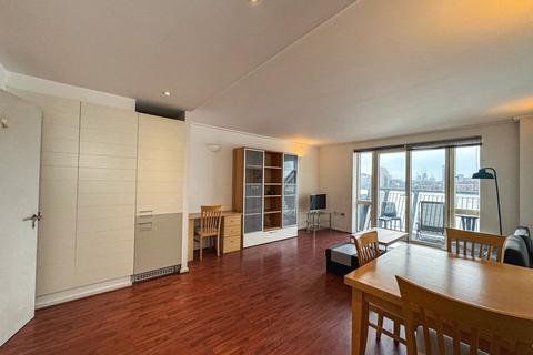 1 bedroom block of apartments to rent, London, E14