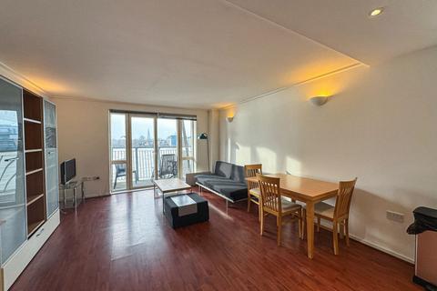 1 bedroom block of apartments to rent, London, E14