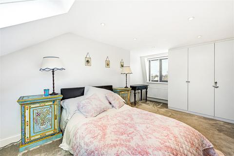 3 bedroom maisonette to rent, New Kings Road, London, SW6