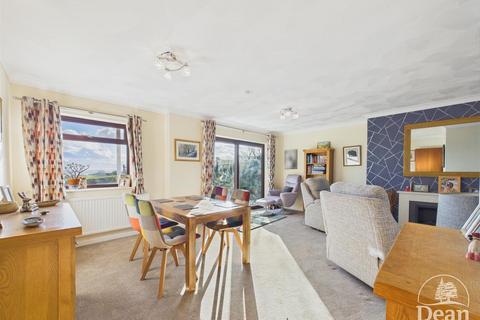 4 bedroom detached house for sale, Bailey Hill, Yorkley, Lydney
