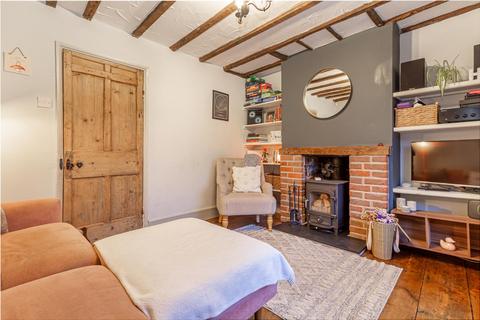 2 bedroom semi-detached house for sale, London Road, Worcester