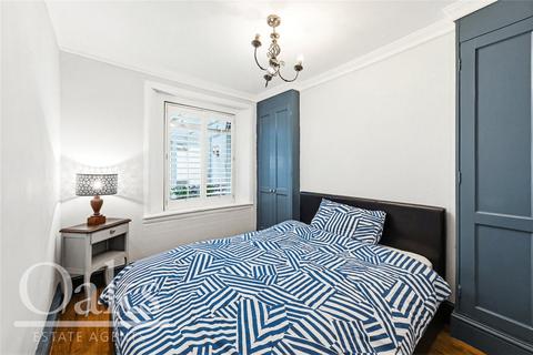 2 bedroom apartment for sale, Apsley Road, South Norwood