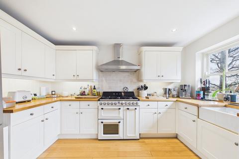 4 bedroom detached house to rent, York Road, Malton, YO17