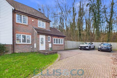 3 bedroom semi-detached house for sale, Brindles Field, Tonbridge, Kent, TN9