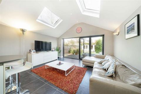 undefined, Atbara Road, Teddington TW11