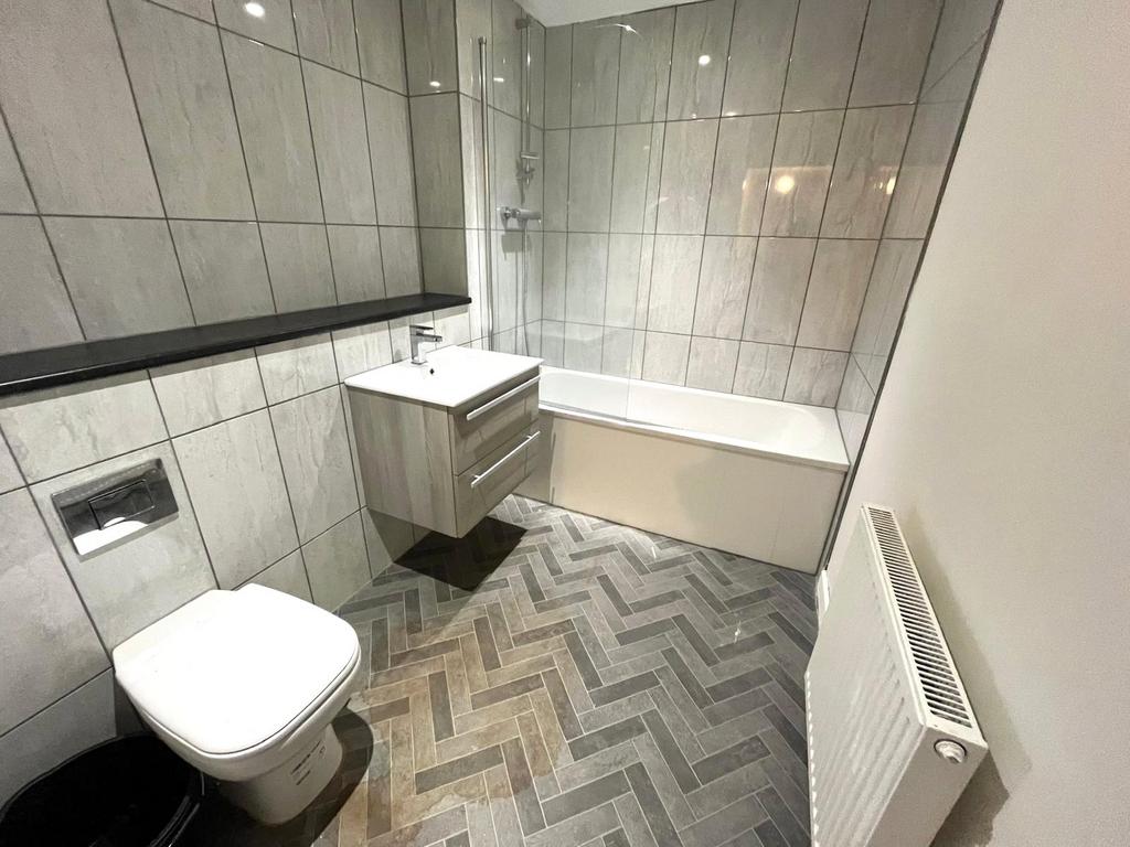 Main Bathroom