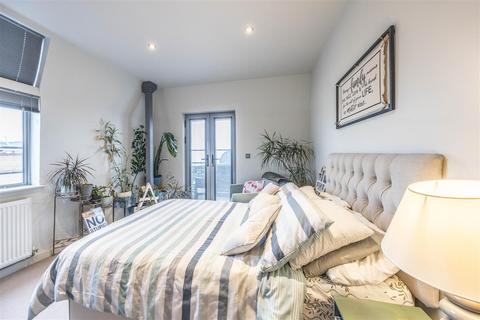 undefined, ROYAL MEWS, Southend-On-Sea