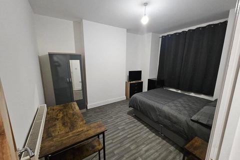 1 bedroom in a house share to rent, Blandford Road, Beckenham BR3