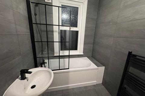 1 bedroom in a house share to rent, Blandford Road, Beckenham BR3