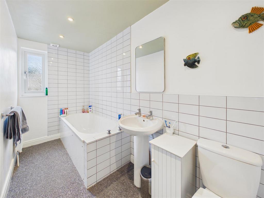 En-suite Bathroom