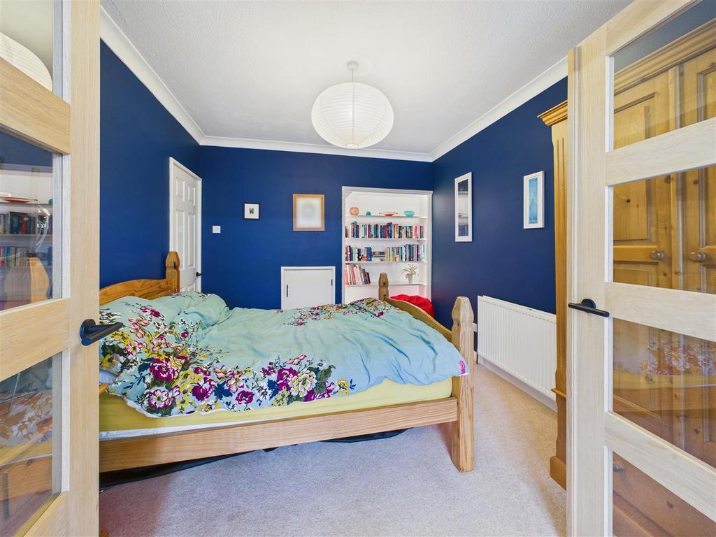 Bedroom 3 / Snug