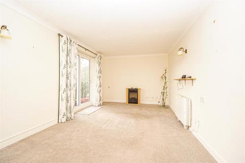 2 bedroom retirement property for sale, St. Helens Crescent, Hastings