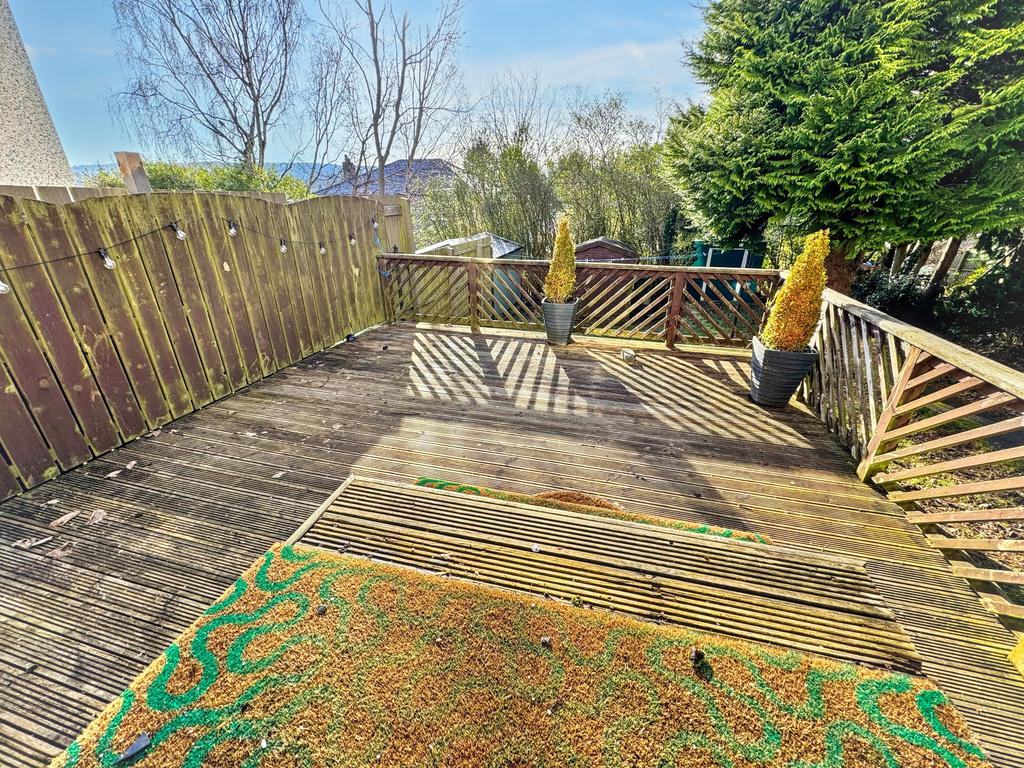 Rear decking area