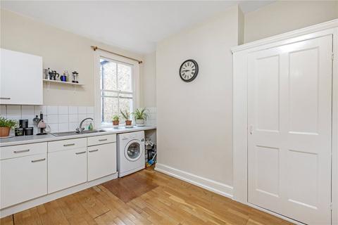 3 bedroom flat to rent, Bowood Road, London, SW11