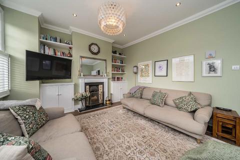 3 bedroom maisonette for sale, Penwith Road, London SW18