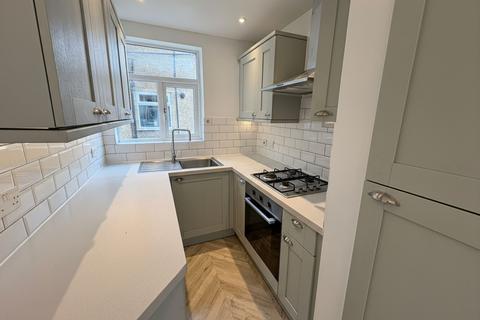undefined, Eversley Avenue, Bexleyheath, DA7