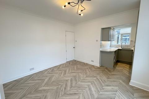 undefined, Eversley Avenue, Bexleyheath, DA7