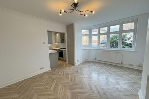 undefined, Eversley Avenue, Bexleyheath, DA7