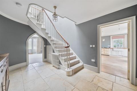 undefined, Salisbury SP4