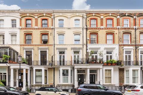 1 bedroom flat to rent, Cheniston Gardens, London W8