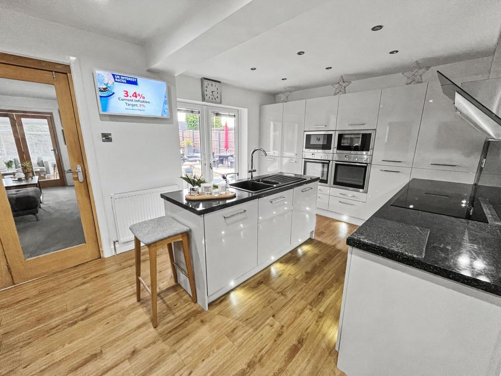 Kitchen-Dining Room