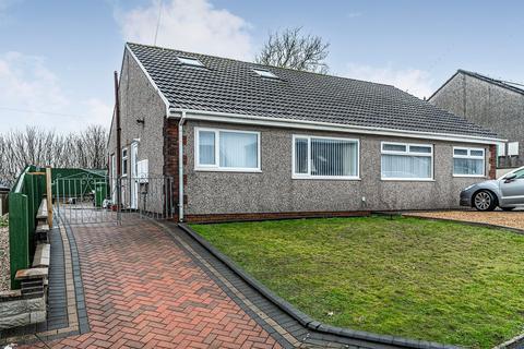undefined, Clos Powys, Pontypridd CF38